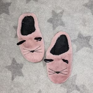 ⭐5/25⭐ Pink Kitty Slippers Size 8
